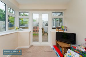 Garden Room- click for photo gallery